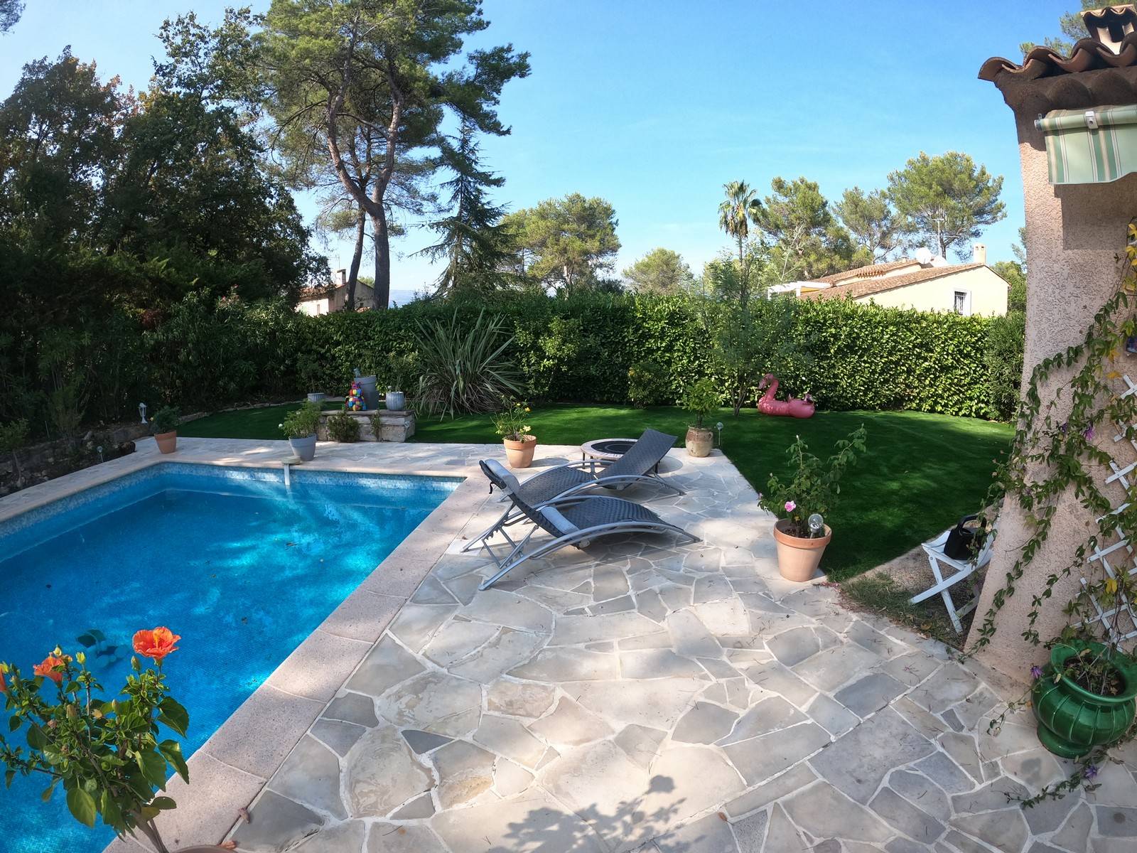 Réalisation de 200m² en gazon synthétique SOFT 40mm en plein cœur de Valbonne