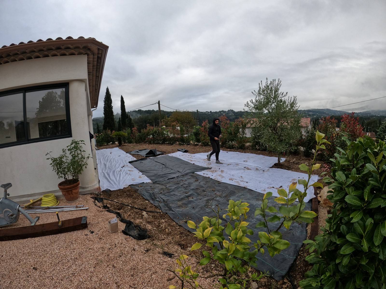 Création de 60m² d'un putting green privé élégant et sur-mesure à Peymeinade à côté de Grasse