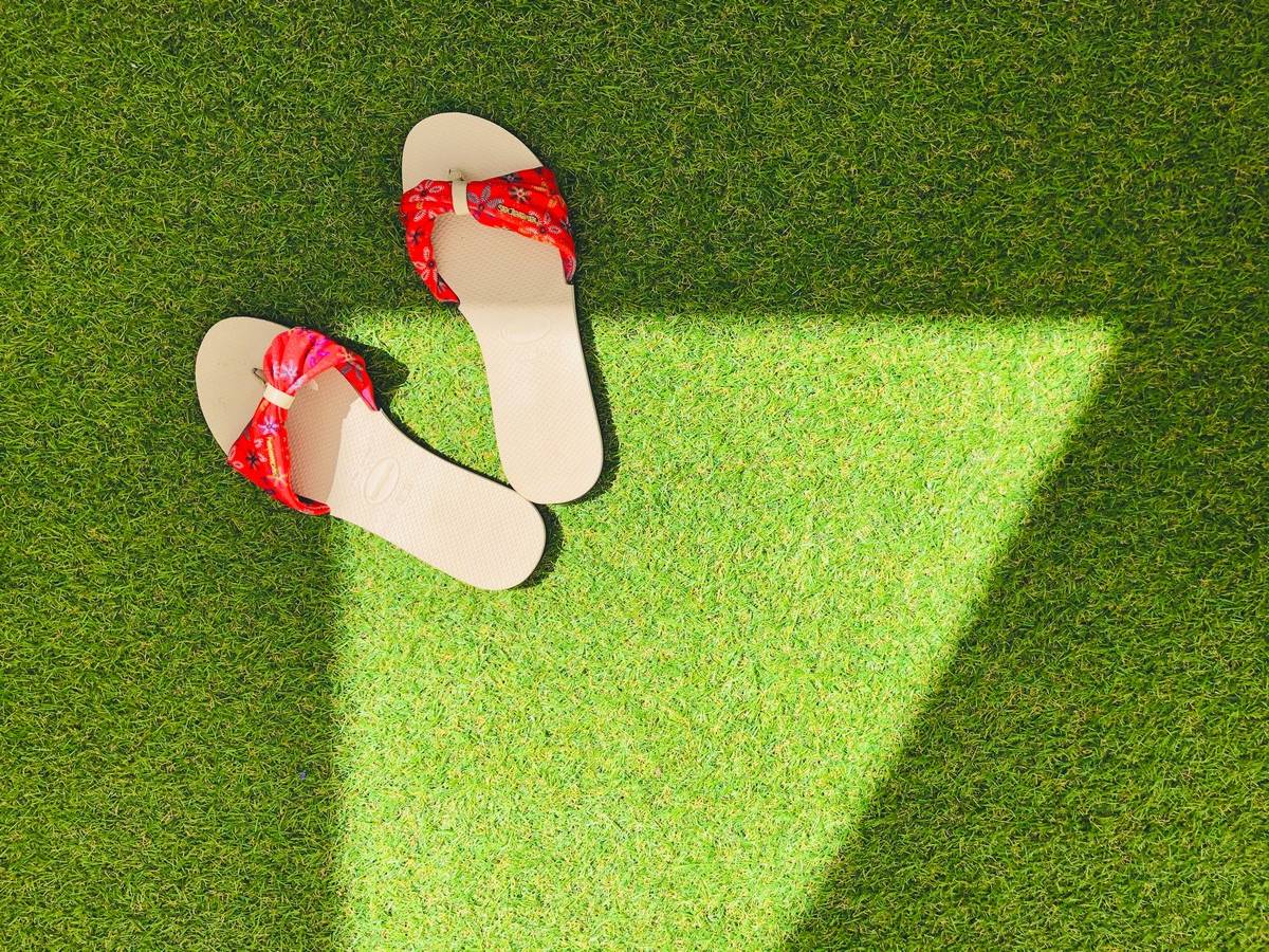 Le gazon synthétique brûle t-il sous l'effet du soleil ?