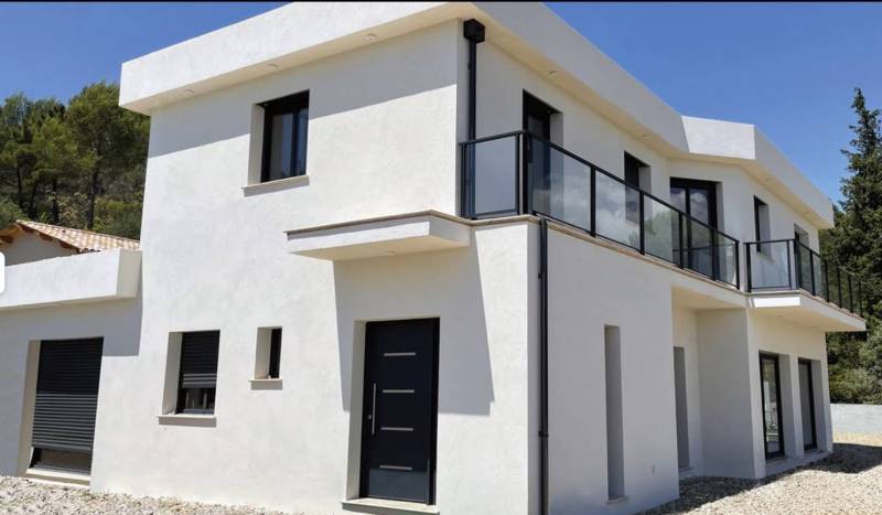 Entreprise de maçonnerie générale à Peymeinade pour construction et rénovation de maison Frat Construction