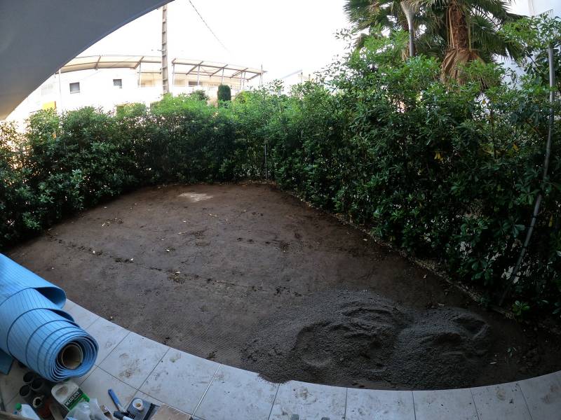 Réalisation d'un green d'entrainement sur-mesure à Cannes chez un professionnel de santé pour la rééducation des patients