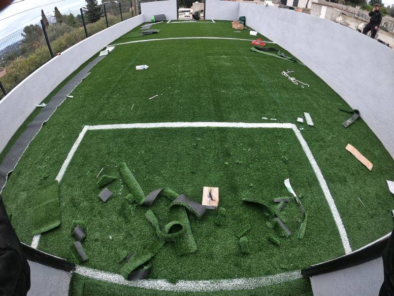 Installation d'un terrain de foot de 120m² à Peymeinade (Alpes Maritimes), dimensions sur mesure, pour un particulier tout est possible !